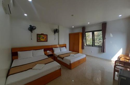 Cat Ba Hotel | CatBa Sky View Hotel