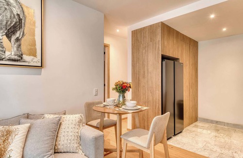 Colonia Roma Apartment | Celebrate Soccer Games 2026 - Style - Gym - Cinema