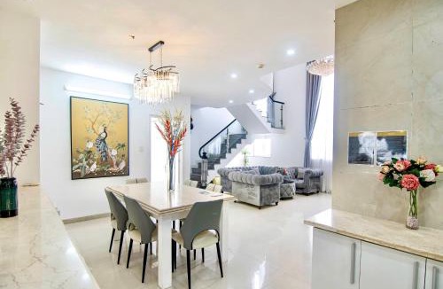 Bach Dang Riverside Apartment | Central Garden Apartment District 1