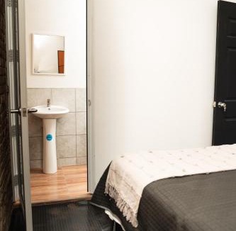 Zona 10 Hostel | Central Hostel Dolce Vita