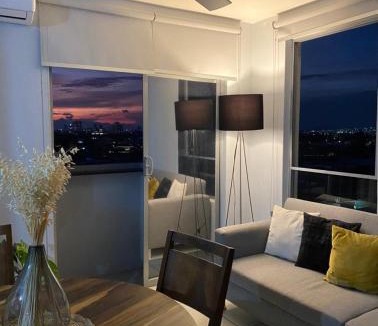 San Juan de Dios Apartment | Centro hist único con balcon hermosa vista a la ciudad Aa Pool Sec24h Parking free Gym
