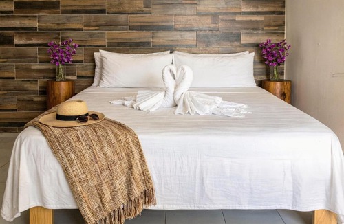 Luis Donaldo Colosio Apartment | Centro Mornings, King & 2BR Suites, Sleeps 2-8, Kitchen WiFi AC, Beach, 5th Ave, ADO & Ferry 4 Min
