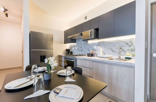 Monterrey Centro Apartment | ¡Cerca de Fundidora! 6 personas, GYM & Wifi 2BR1br