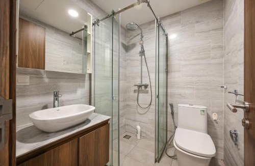 District 10 Apartment | CH 2PN Kingdom Q10- Khoa home