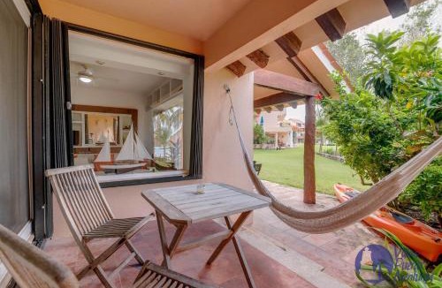Puerto Aventuras Apartment | Chac Hal, Beachfront Apartment with Amenities - Chac Hal 2