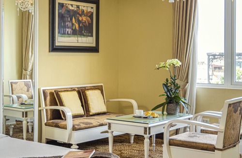 Ba Dinh Hotel | Chalcedony Grand Hotel