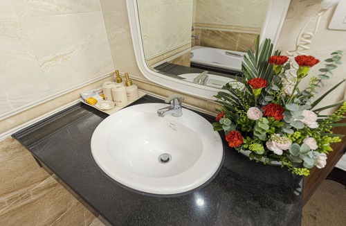 Ba Dinh Hotel | Chalcedony Grand Hotel