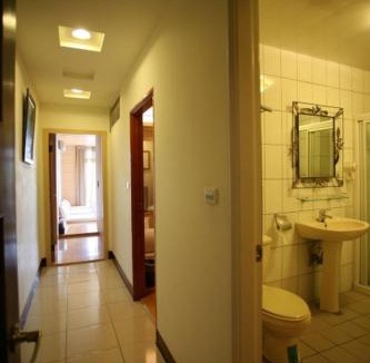 Jiji Bed & Breakfast | Champs Yazuh B&B