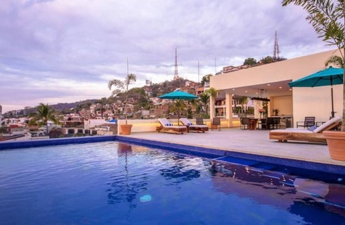 Downtown Puerto Vallarta Condo | Charming 1BR condo with Rooftop Infinity Pool