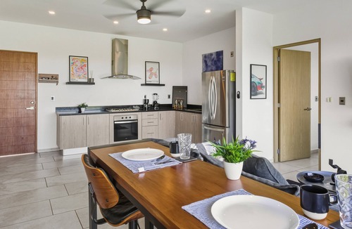 Cancun Apartment | Charming 2-bedroom apartment with amazing views at the heart of Cancun.