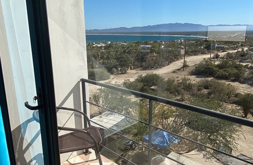 La Ventana Condo | Charming 2-bedroom condo with Jacuzzy, WiFi, AC in welcoming El Sargento