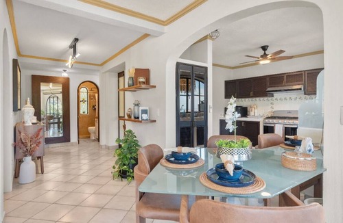 Emiliano Zapata Apartment | Charming 2BR w/AC, WiFi & Stunning City + Mountain Views in Romantic Zone