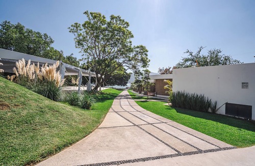 Cajititlan Apartment | Charming Bungalow Cajititlan 2 Beds Pool