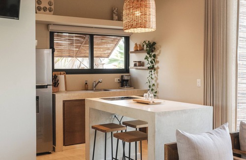El Pescadero House | Charming bungalow with stunning views in lovely El Pescadero