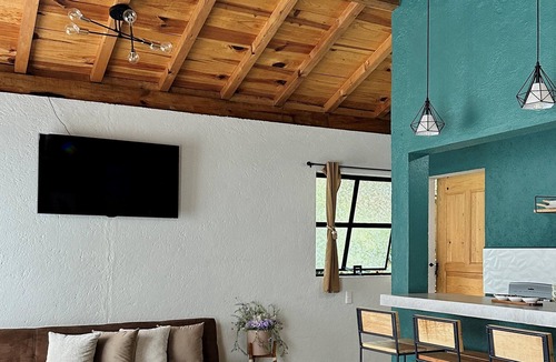 Valle de Bravo Cabin | Charming Loft Maria Bonita, in the magical town of Valle De Bravo.