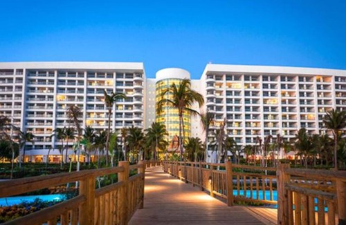 Playa Diamante Resort | Charming resort in gorgeous Acapulco de Juárez with WiFi, AC