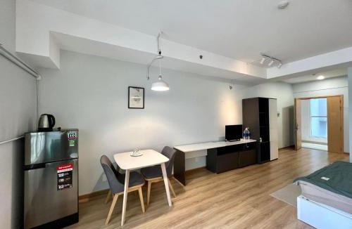 District 10 Apartment | CHARMINGTON LA POINTE