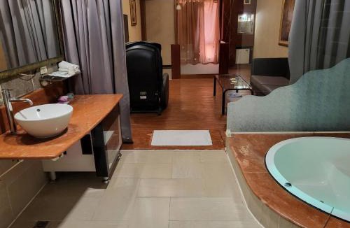 Nanzi Hotel | Chateau Motel & Spa - Nanzi