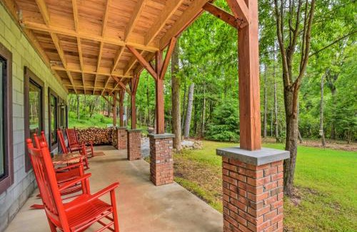 Mountain Rest House | Chauga River Cabin: Pets Welcome!