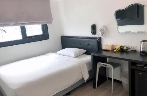 Yancheng District Hotel | CHECK inn Express Kaohsiung Love River