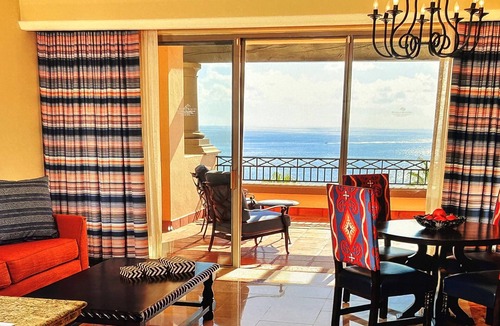 Paraiso Escondido Condo | Chic 1-bedroom condo in lovely Cabo San Lucas with fitness room, WiFi