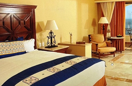 Paraiso Escondido Condo | Chic 1-bedroom condo in lovely Cabo San Lucas with fitness room, WiFi
