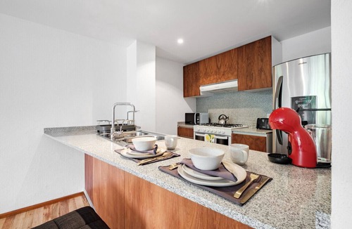 La Condesa Apartment | Chic Apartment in Condesa with balcony and park view
