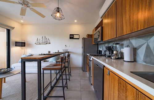 P Chahue Condo | Chic Central Living: 1BDR Condo in Prime Location