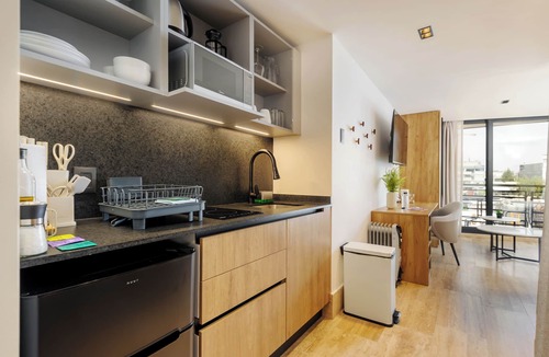 Hipodromo Apartment | Chilpancingo by Wynwood House