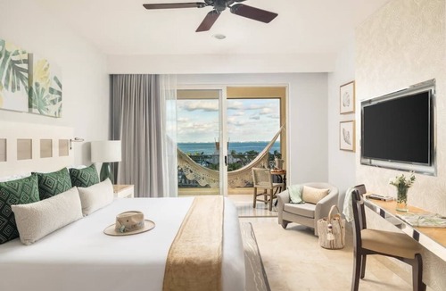 Puerto Juarez Resort | Christmas in Cancun! Luxury Ocean View 2BR - Dec 19–26 Sleeps 8