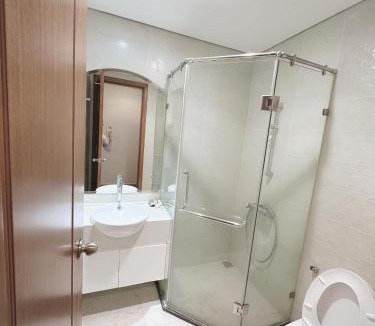 Hai Ba Trung Apartment | City Center 4BR Apartment