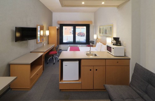 Nuevo Laredo Hotel | City Express by Marriott Nuevo Laredo