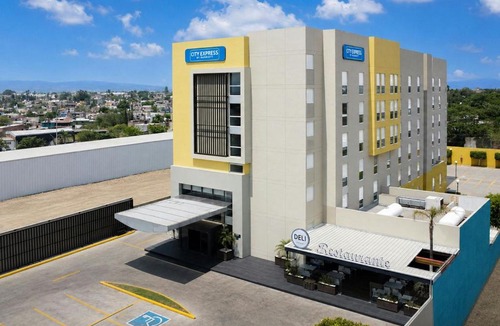 Minerales Hotel | City Express by Marriott Guadalajara Aeropuerto