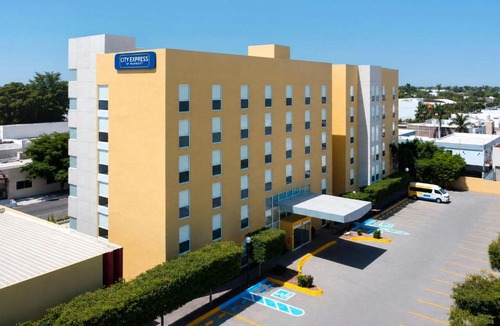 Ciudad Obregon Hotel | City Express by Marriott Ciudad Obregon