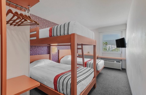 Tuxtla Gutierrez Hotel | City Express Junior by Marriott Tuxtla Gutiérrez Poliforum