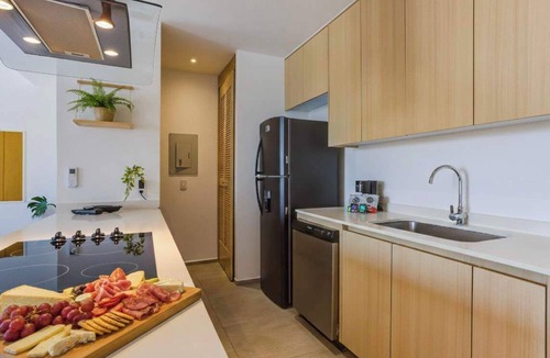 Flamingos Condo | Coastal condo w/beach access & resort perks