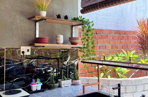 Ngu Hanh Son House | CocoVilla 3 Peaceful Home Near Sea, Airport Pickup.