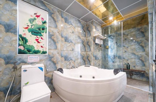 District 10 Hotel | Collection O Cuong Thanh 3 Hotel