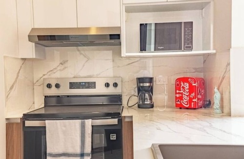 Zona 15 Apartment | *Comfortable apartment* minutes away from cayala