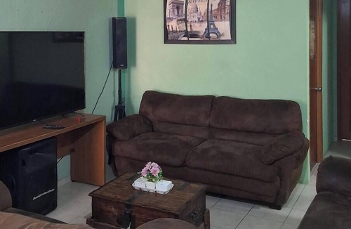 Naucalpan Apartment | Comfortable and centrally located apartment with private office.
