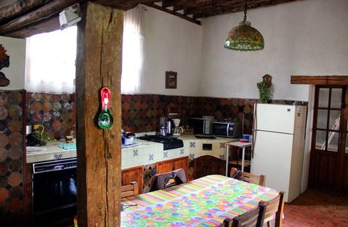 Jocotitlan Hotel | Comfortable and cozy apartment built inside a 17th century house