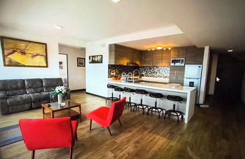 Tijuana Apartment | Comfortable & convenient location 3-bedroom apartment with AC in vibrant Tijuana