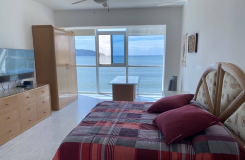 Costera Acapulco Apartment | Comfortable Beachfront apartment in Acapulco