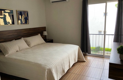 Santiago Apartment | Comodo y privado departamento totalmente equipado a cinco minutos de la playa