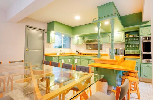 Centro House | COMPLEJO MATAMOROS · Oasis Urbano con Piscina y Gimnasio
