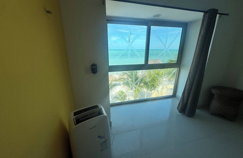 Celestun House | Complete Beachfront Villa with Pool | 5 Bedrooms | 8 Baths