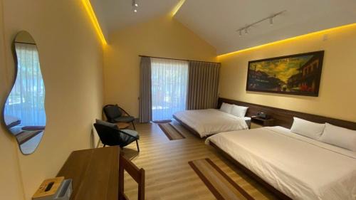 Huong Tra Resort | Con Nho RiverHouse Hue