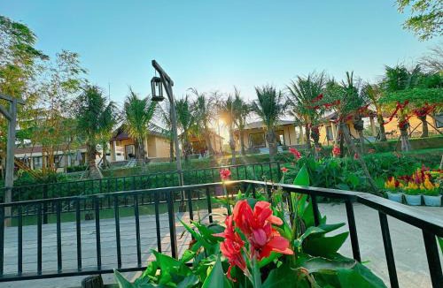 Huong Tra Resort | Con Nho RiverHouse Hue