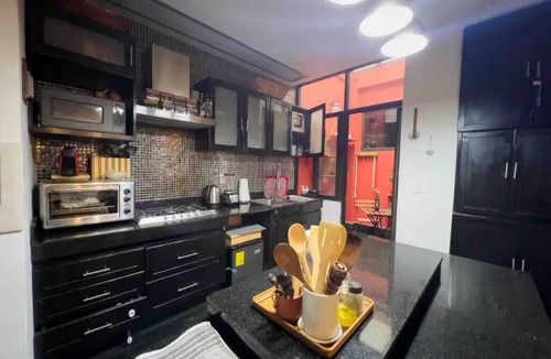 La Condesa House | Condesa House | Up to 18 Guests | AC | Patio