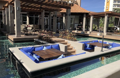 Flamingos Condo | Condo Infront of the Beach